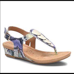 Comfortiva Summit Wedge sandal
